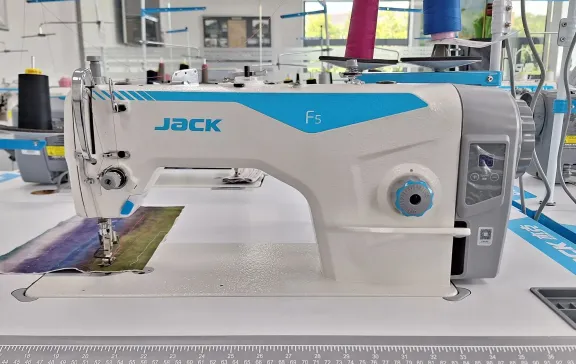 Maquina de coser Jack F5