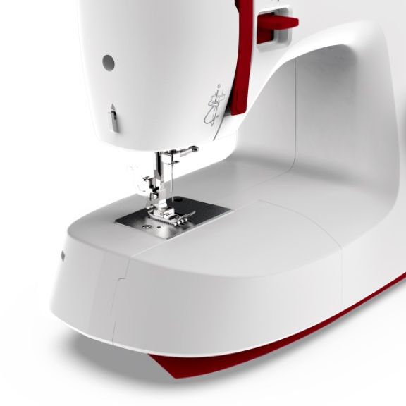 Maquina de coser Necchi K417A