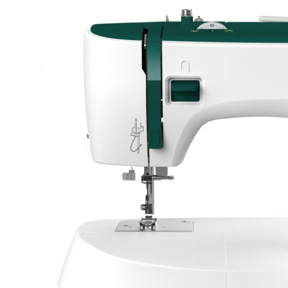 Maquina de coser Necchi K121A domestica