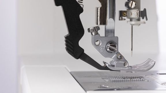 Maquina de coser Pfaff Ambition 630