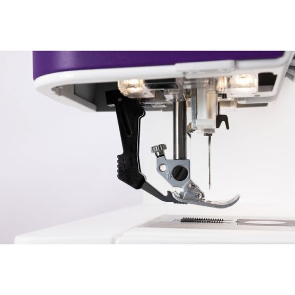 Maquina de coser electronica Pfaff Expression 10