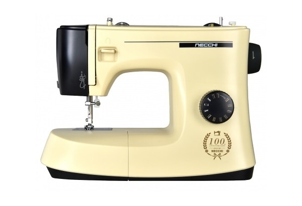 Maquina de coser Necchi New Mirella