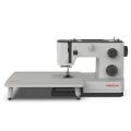 Maquina de coser Necchi Q132A con mesa de extension