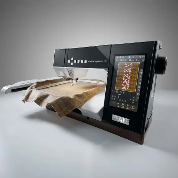 maquina de coser y bordar Pfaff creative expression 750