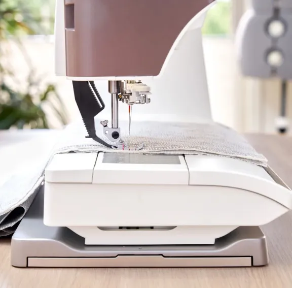 Pfaff Icon 3 maquina de coser bordar y patchwork