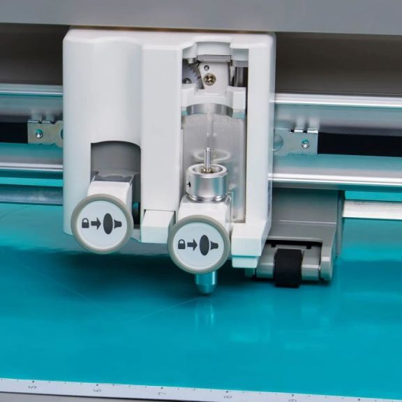 Plotter de corte singer momento