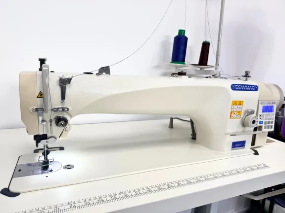 Triple arrastre sewmaq swd-206h